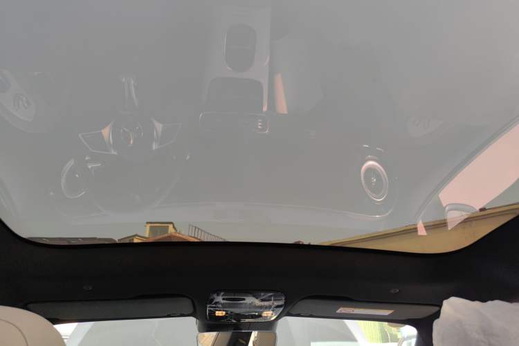 Used Mercedes-Benz CLA Electric 2025 300L Ultra-Long Range Champion Limited Edition Headliner