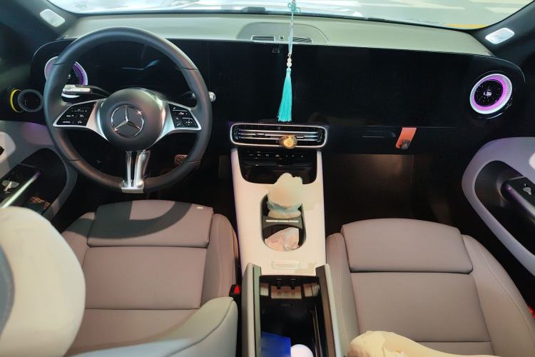 Used Mercedes-Benz CLA Electric 2025 300L Ultra-Long Range Smart Edition Center Console