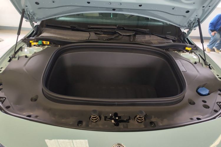 Used Mercedes-Benz CLA Electric 2025 300L Ultra-Long Range Smart Edition Engine Bay