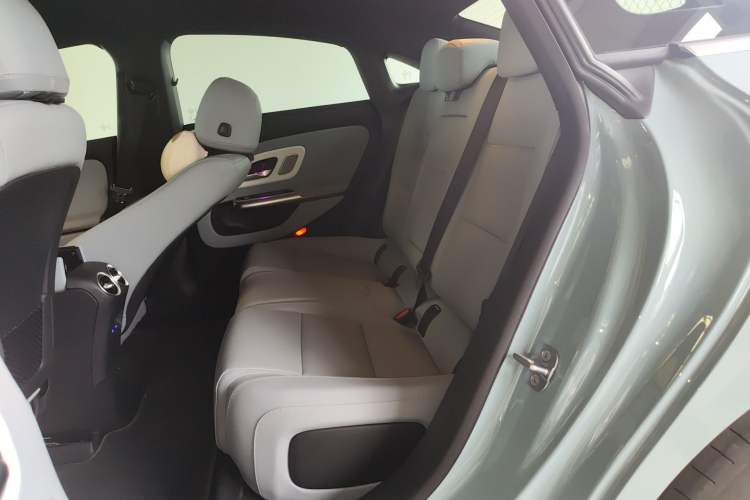 Used Mercedes-Benz CLA Electric 2025 300L Ultra-Long Range Smart Edition Left Rear Seat