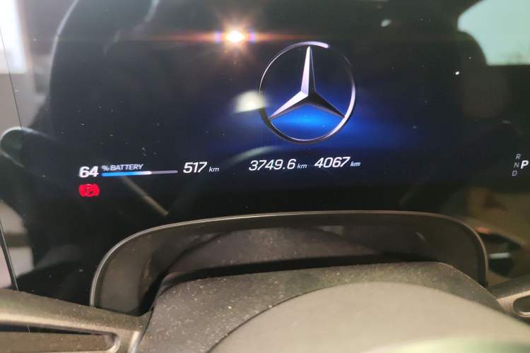Used Mercedes-Benz CLA Electric 2025 300L Ultra-Long Range Smart Edition Odometer Close Up