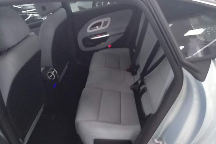Used Mercedes-Benz CLA Electric 2025 300L Ultra-Long Range Version Left Rear Seat