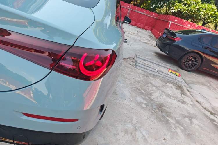 Used Mercedes-Benz CLA Electric 2025 300L Ultra-Long Range Smart Edition Right Rear Taillight