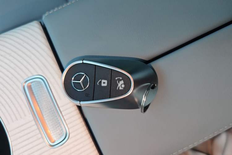 Used Mercedes-Benz CLA Electric 2025 300L Ultra-Long Range Smart Edition Vehicle Key