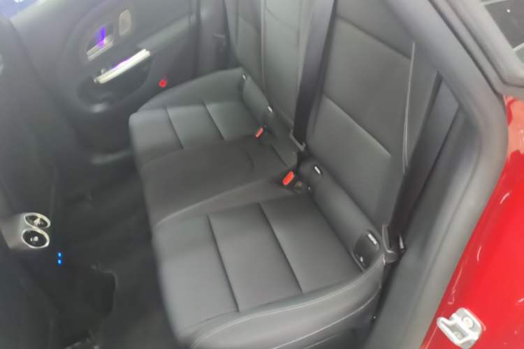 Used Mercedes-Benz CLA Electric 2025 300L Ultra-Long Range Smart Edition Left Rear Seat