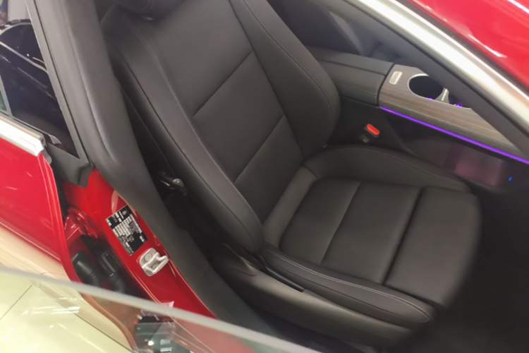 Used Mercedes-Benz CLA Electric 2025 300L Ultra-Long Range Smart Edition Right Front Seat
