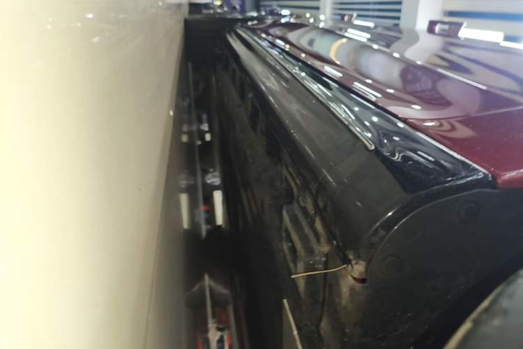 Used Mercedes-Benz CLA Electric 2025 300L Ultra-Long Range Smart Edition Right Side Sill