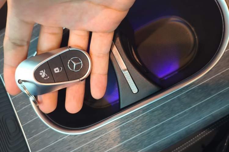 Used Mercedes-Benz CLA Electric 2025 300L Ultra-Long Range Smart Edition Vehicle Key