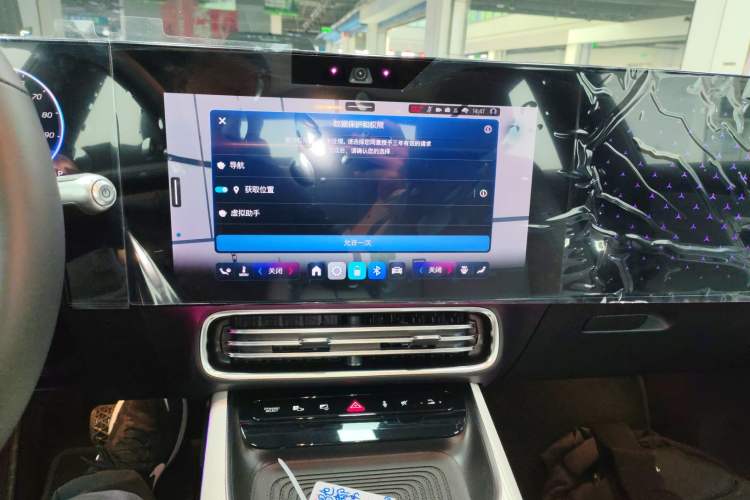 Used Mercedes-Benz CLA Electric 2025 300L Ultra-Long Range Version Audio And AC Panel