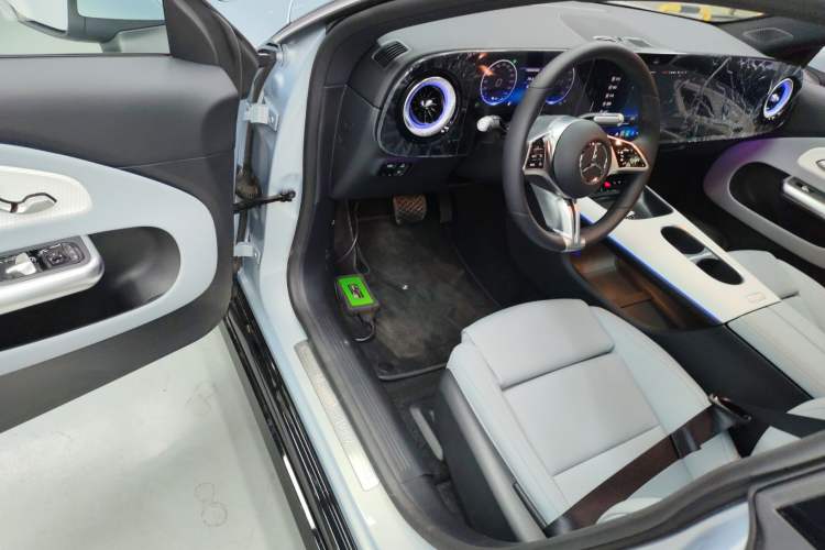 Used Mercedes-Benz CLA Electric 2025 300L Ultra-Long Range Version Driver Seat