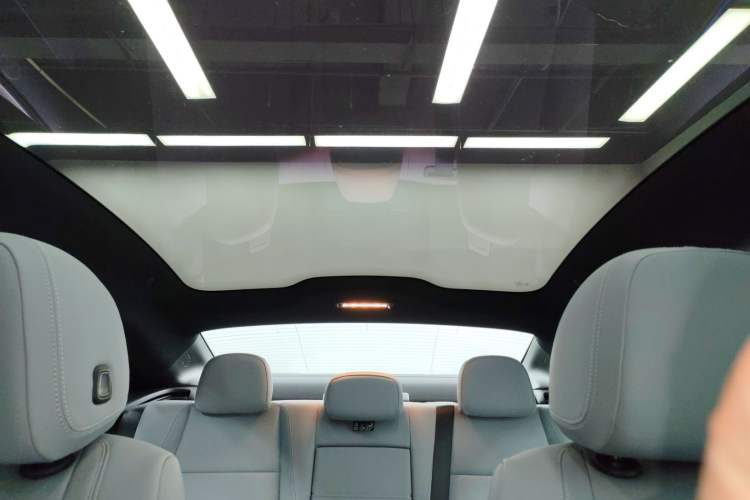 Used Mercedes-Benz CLA Electric 2025 300L Ultra-Long Range Version Headliner