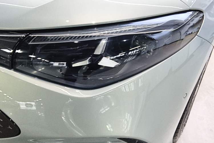 Used Mercedes-Benz CLA Electric 2025 300L Ultra-Long Range Version Left Front Headlight