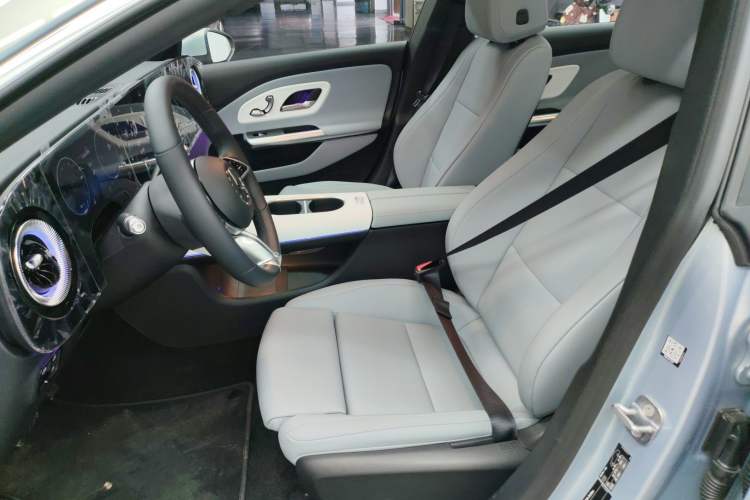Used Mercedes-Benz CLA Electric 2025 300L Ultra-Long Range Version Left Front Seat