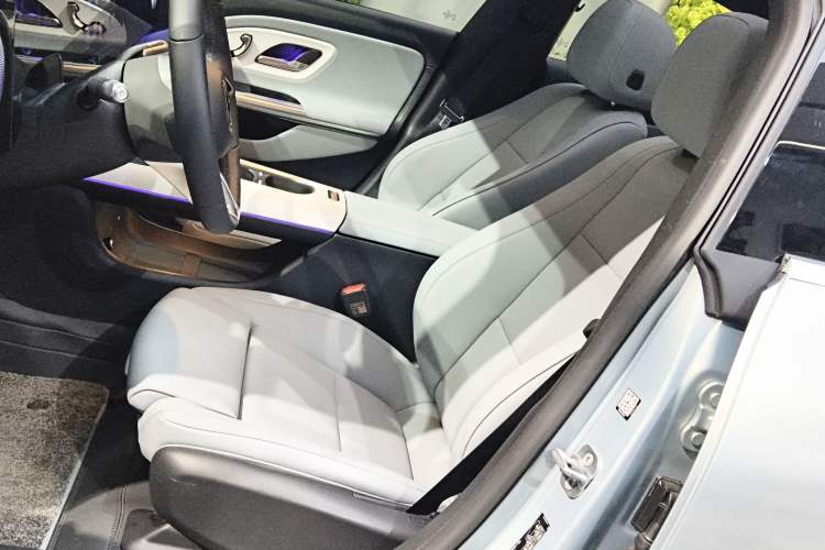 Used Mercedes-Benz CLA Electric 2025 300L Ultra-Long Range Version Left Front Seat
