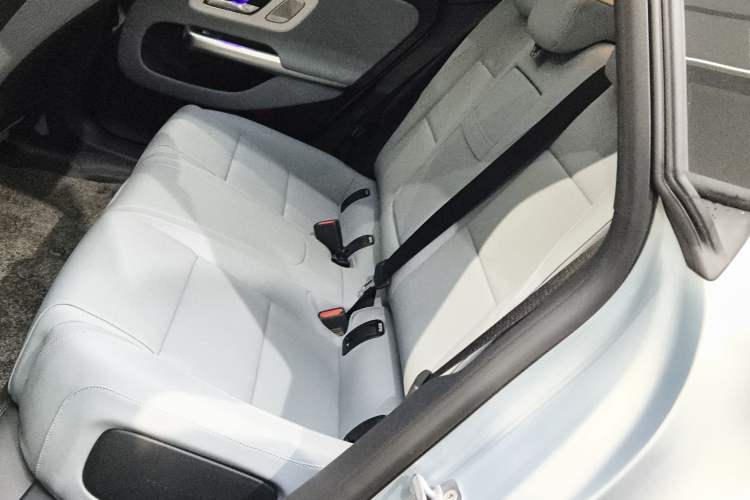 Used Mercedes-Benz CLA Electric 2025 300L Ultra-Long Range Version Left Rear Seat