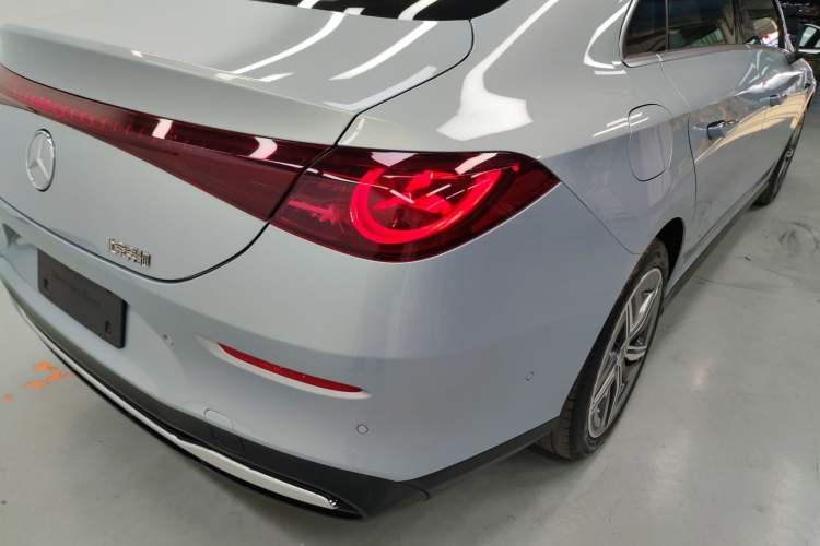 Used Mercedes-Benz CLA Electric 2025 300L Ultra-Long Range Version Right Rear Taillight
