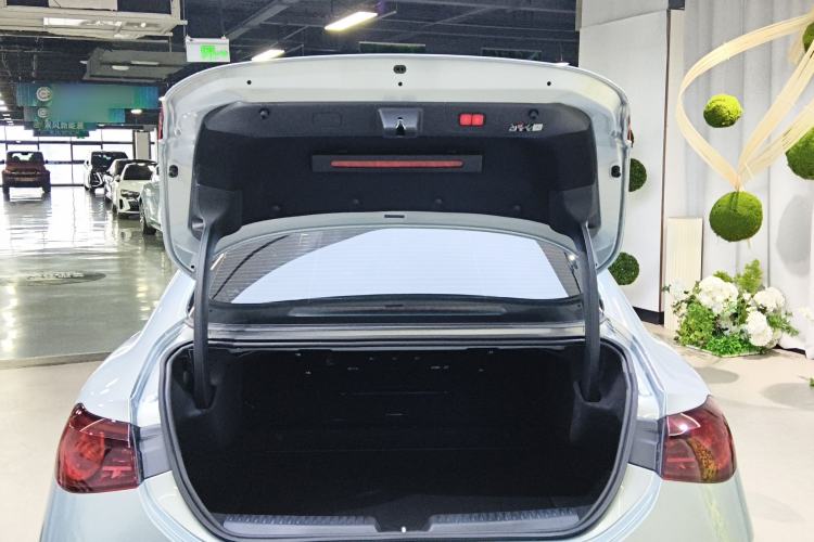 Used Mercedes-Benz CLA Electric 2025 300L Ultra-Long Range Version Trunk