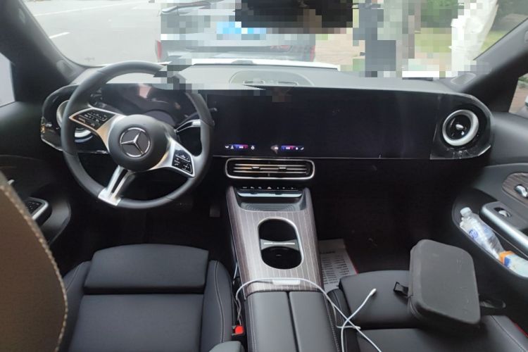 Used Mercedes-Benz CLA Electric 2025 300L Ultra-Long Range Smart Edition Center Console