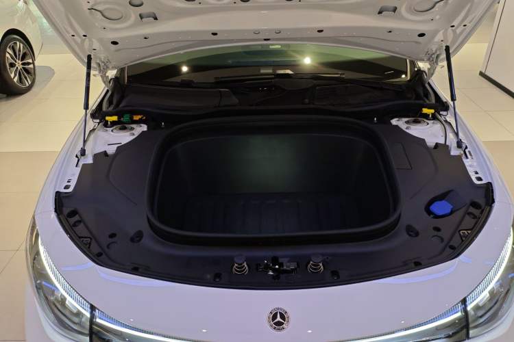 Used Mercedes-Benz CLA Electric 2025 300L Ultra-Long Range Smart Edition Engine Bay