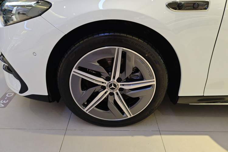 Used Mercedes-Benz CLA Electric 2025 300L Ultra-Long Range Smart Edition Exterior 4