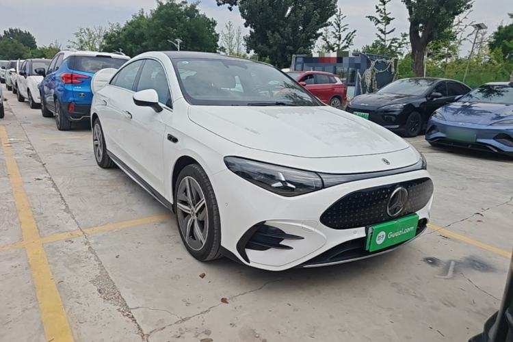 Used Mercedes-Benz CLA Electric 2025 300L Ultra-Long Range Smart Edition Front Right 45 Deg