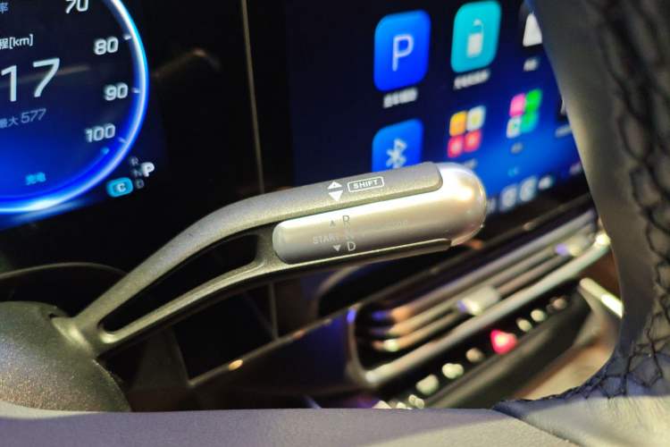 Used Mercedes-Benz CLA Electric 2025 300L Ultra-Long Range Smart Edition Gear Lever