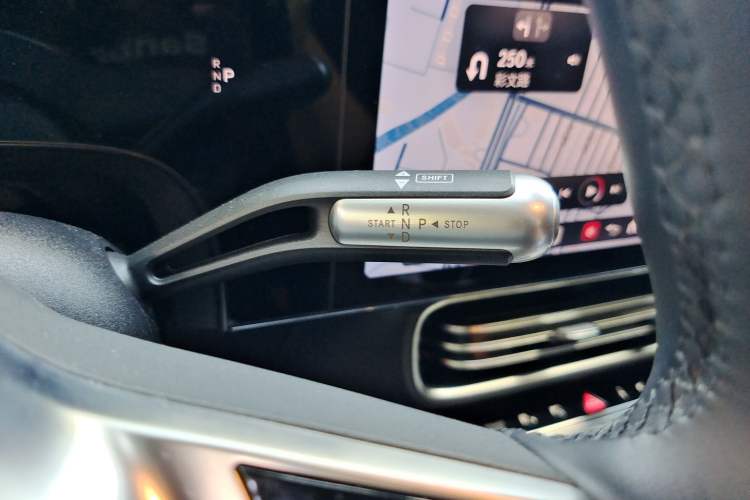Used Mercedes-Benz CLA Electric 2025 300L Ultra-Long Range Smart Edition Gear Lever
