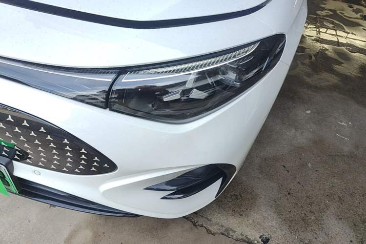 Used Mercedes-Benz CLA Electric 2025 300L Ultra-Long Range Smart Edition Left Front Headlight
