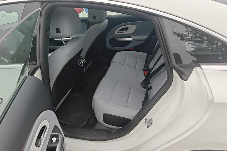Used Mercedes-Benz CLA Electric 2025 300L Ultra-Long Range Smart Edition Left Rear Seat