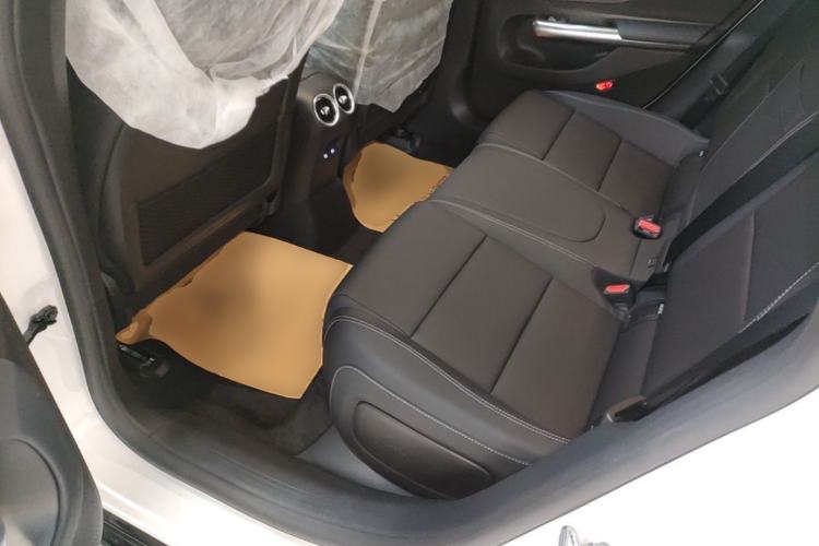 Used Mercedes-Benz CLA Electric 2025 300L Ultra-Long Range Smart Edition Left Rear Seat
