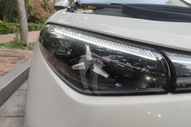 Used Mercedes-Benz CLA Electric 2025 300L Ultra-Long Range Smart Edition Right Front Headlight
