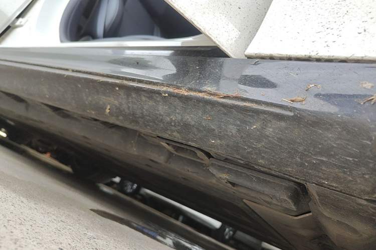 Used Mercedes-Benz CLA Electric 2025 300L Ultra-Long Range Smart Edition Right Side Sill