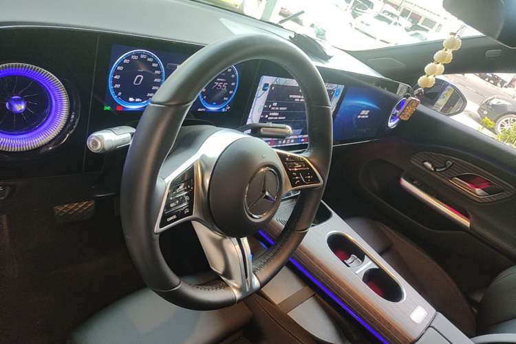 Used Mercedes-Benz CLA Electric 2025 300L Ultra-Long Range Smart Edition Steering Wheel