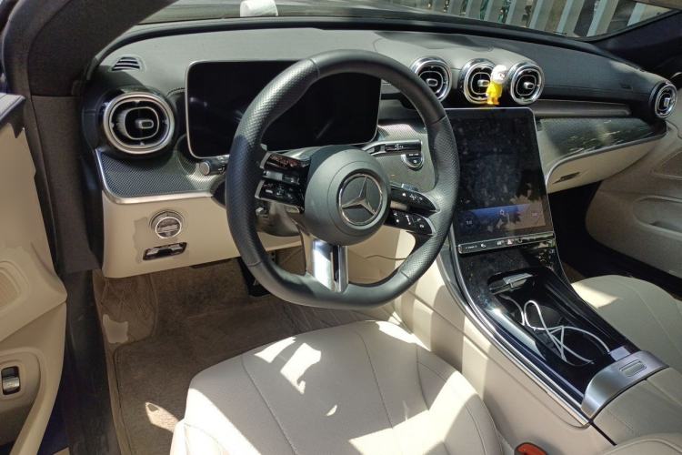 Used Mercedes-Benz CLE 2024 CLE 260 Coupe Center Console