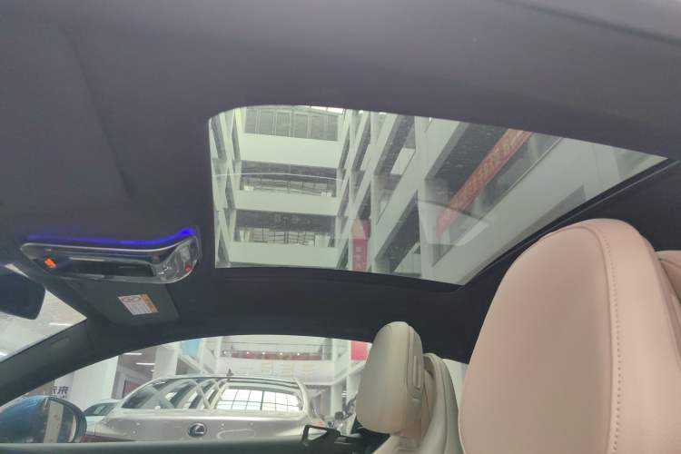 Used Mercedes-Benz CLE 2024 CLE 260 Coupe Headliner