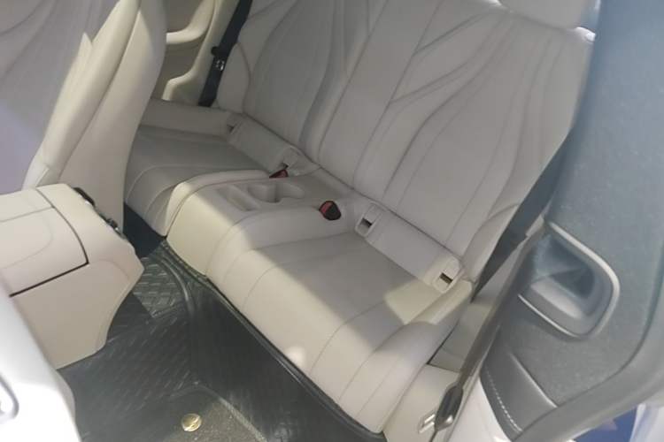 Used Mercedes-Benz CLE 2024 CLE 300 4MATIC Dynamic Coupe Left Rear Seat