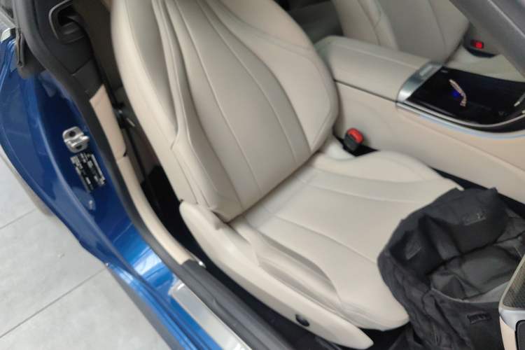 Used Mercedes-Benz CLE 2024 CLE 260 Coupe Right Front Seat