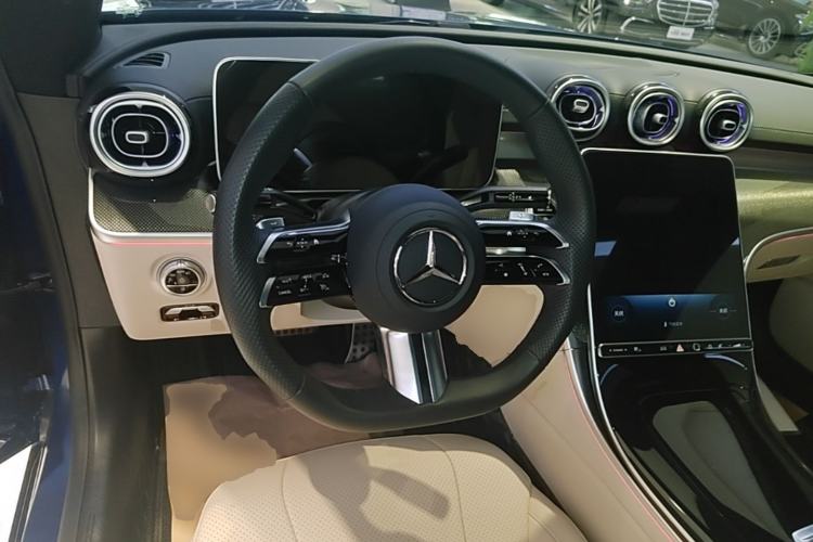Used Mercedes-Benz CLE 2024 CLE 300 4MATIC Dynamic Coupe Steering Wheel