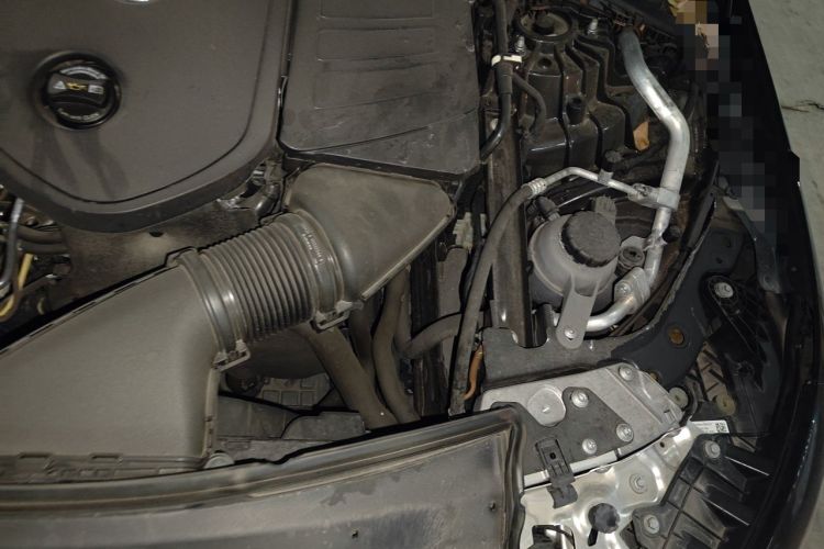 Used Mercedes-Benz CLE 2024 CLE 260 Coupe Engine Bay Left