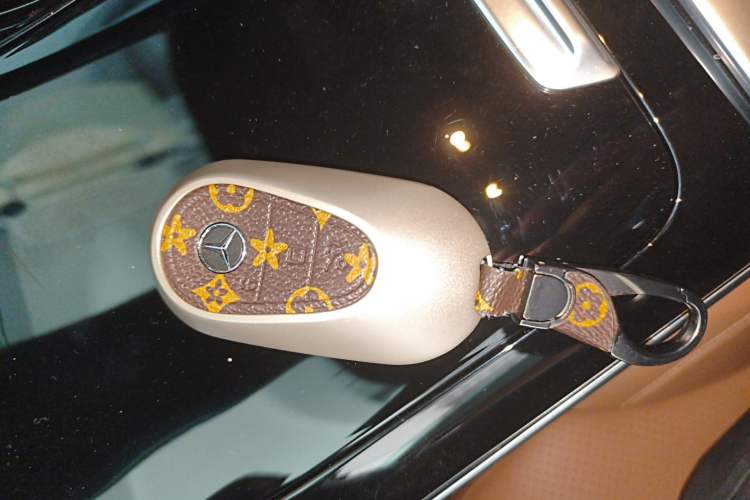 Used Mercedes-Benz CLE 2024 CLE 300 4MATIC Luxury Coupe Interior 1