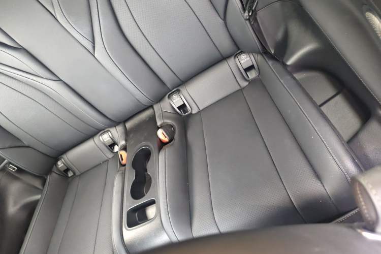 Used Mercedes-Benz CLE 2024 CLE 300 4MATIC Dynamic Coupe Left Rear Seat
