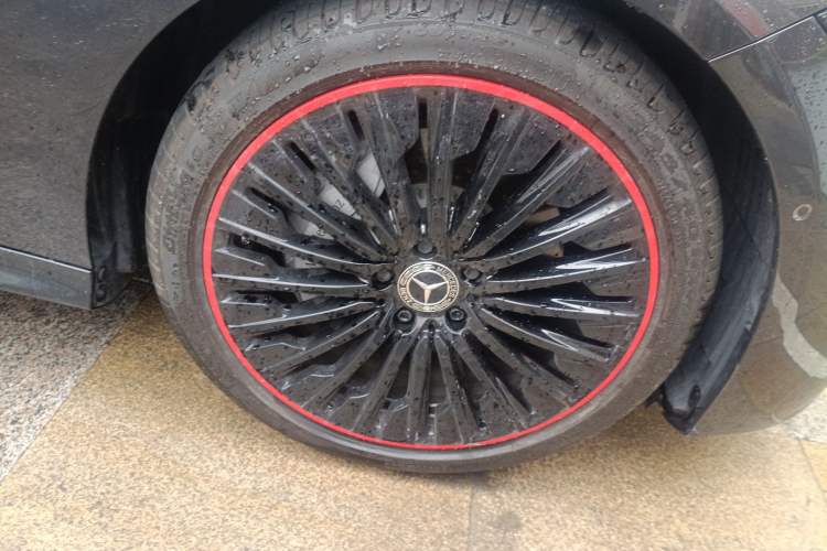 Used Mercedes-Benz CLE 2024 CLE 260 Coupe Right Front Wheel Hub