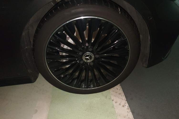 Used Mercedes-Benz CLE 2024 CLE 300 4MATIC Luxury Coupe Right Front Wheel Hub