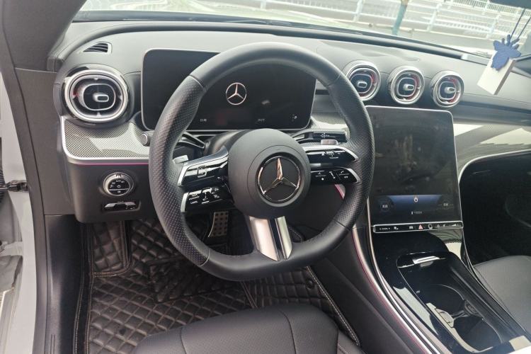 Used Mercedes-Benz CLE 2024 CLE 300 4MATIC Dynamic Coupe Steering Wheel