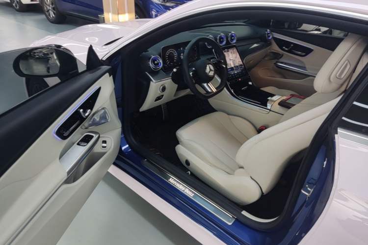 Used Mercedes-Benz CLE 2024 CLE 260 Coupe Driver Seat
