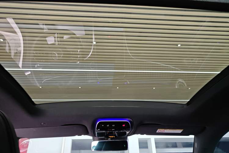 Used Mercedes-Benz CLE 2024 CLE 300 4MATIC Dynamic Coupe Headliner