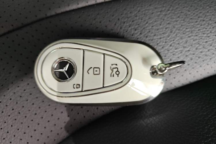 Used Mercedes-Benz CLE 2024 CLE 300 4MATIC Dynamic Coupe Interior 1