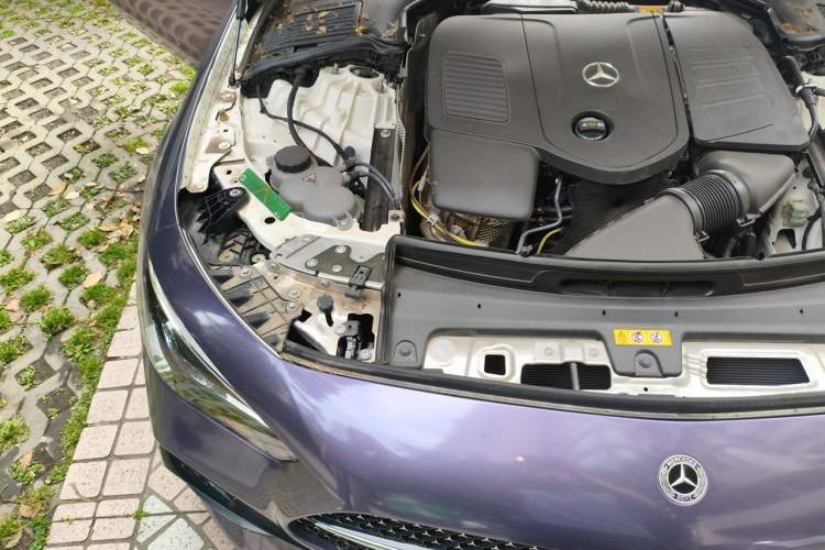Used Mercedes-Benz CLE 2024 CLE 260 Coupe Engine Bay Right