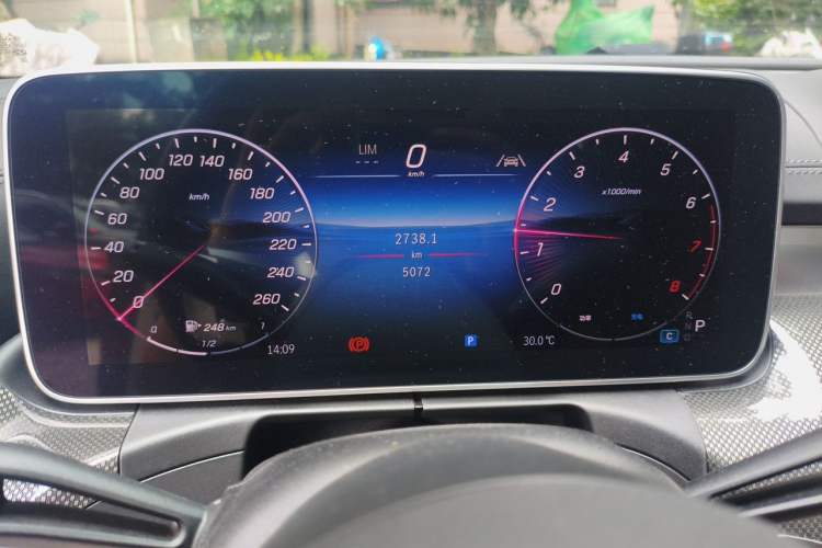 Used Mercedes-Benz CLE 2024 CLE 260 Coupe Odometer Close Up