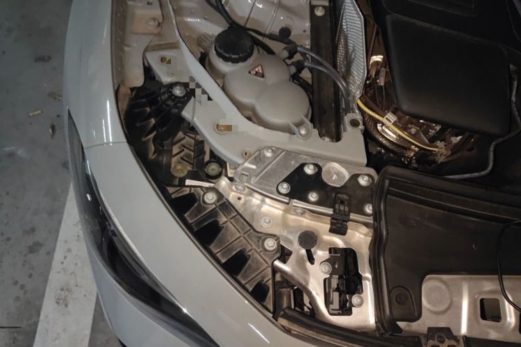 Used Mercedes-Benz CLE 2024 CLE 260 Coupe Engine Bay Right